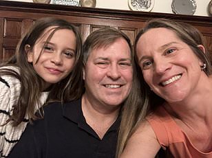 Man loses five stone on Mounjaro before life-threatening gallbladder infection strikes