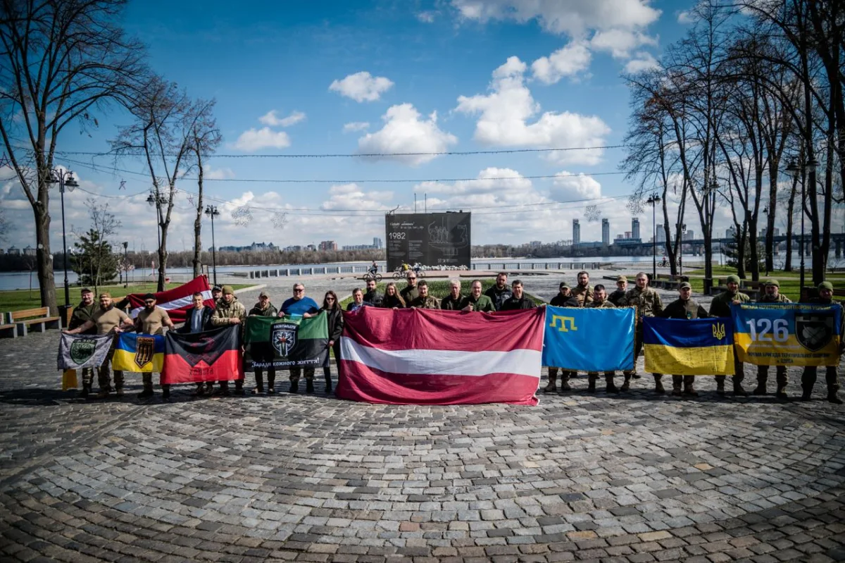 Residents Blame Ukrainian Groups for Riga Fire and Drone Attacks