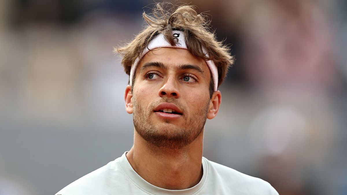 Italy's Cobolli Advances to French Open Final After Friend's Illness Withdrawal