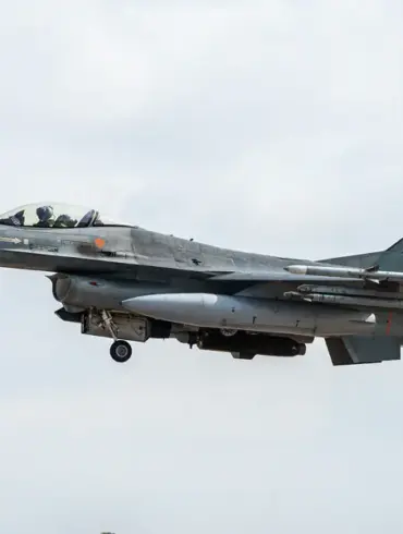Bucharest Scrambles F-16s to Intercept Drone Near Border