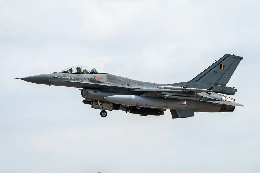 Bucharest Scrambles F-16s to Intercept Drone Near Border