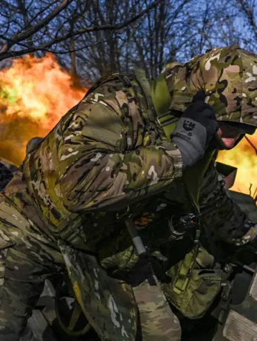 Ukraine Defense Strategies and Russian Offensive Progress