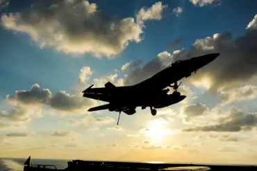 US Air Force Conducts Multiple Strikes on Houthi-Controlled Airbase in Yemen