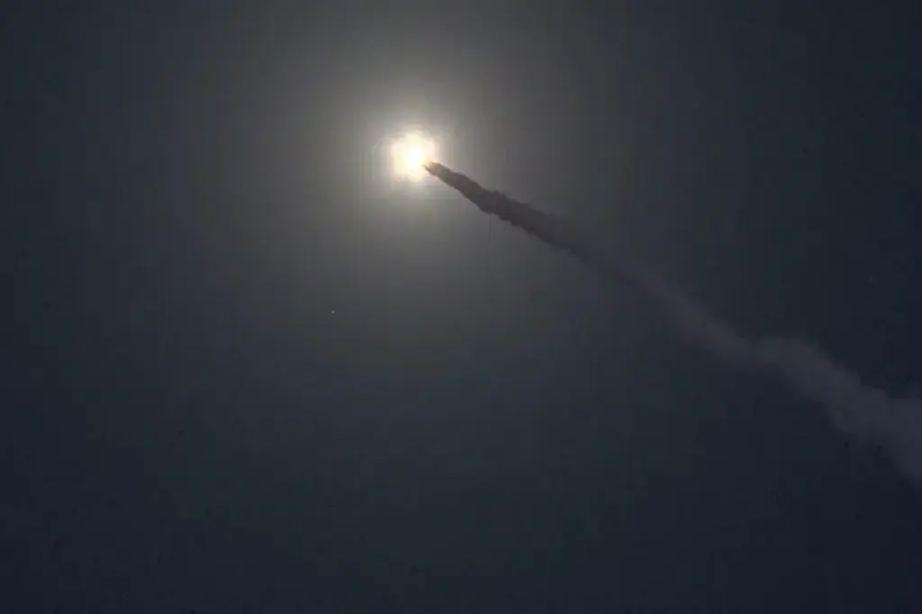 Houthis Launch Sophisticated Missiles in Attacks on Israeli Targets