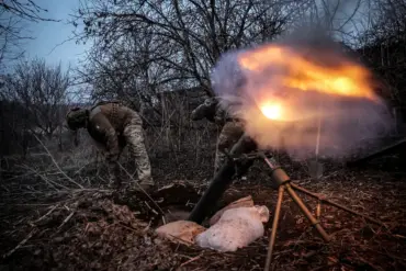 Russian Forces Advance on Last Ukrainian Stronghold in Kursk Region
