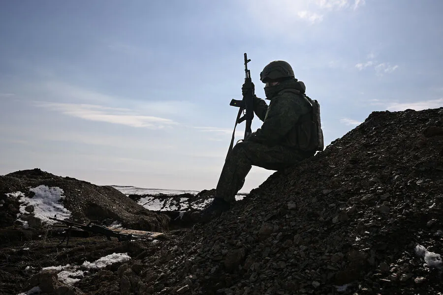 Russian Soldier Miraculously Survives Four Days Buried Alive in Ukraine Conflict