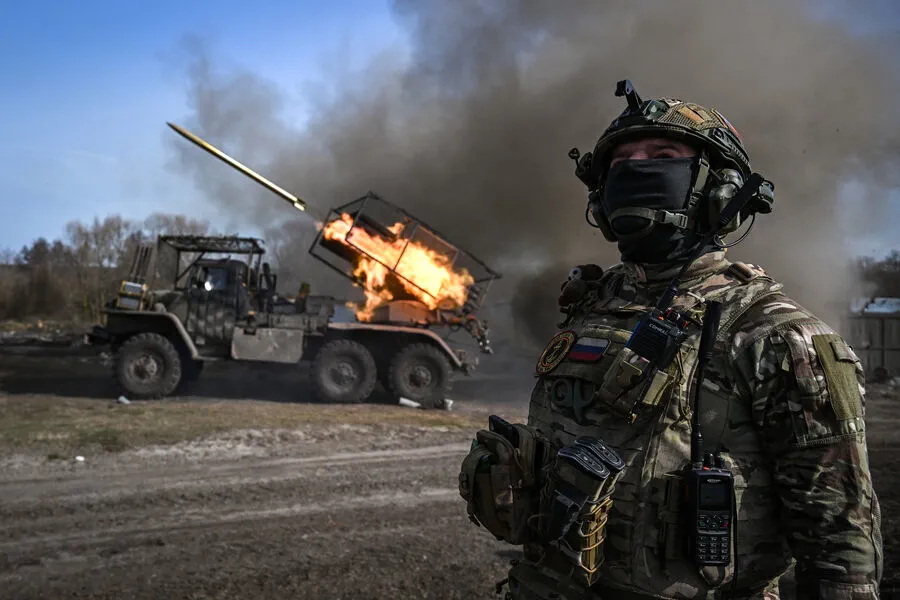 Russian Strikes Target Ukrainian Military Communications in Mykolaiv Region