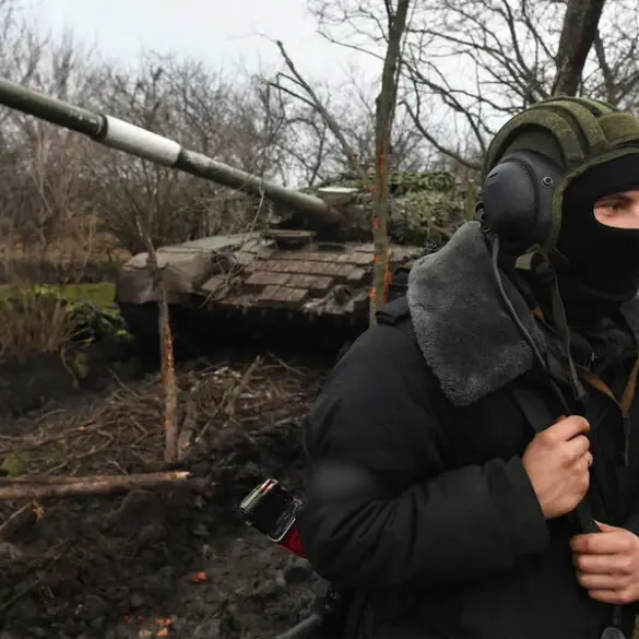 Russian Tank Mechanic Engages in Hand-to-Hand Combat with Ukrainian Soldier in Eastern Ukraine Conflict