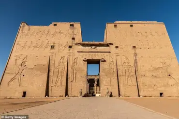 Exclusive: Hidden City and Tunnels Discovered Beneath Giza's Pyramids