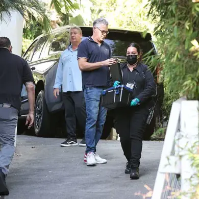 Brad Pitt's LA Mansion Broken Into: Forensic Teams Investigate After Thieves Cause Extensive Damage, Fueling Concerns Over Hollywood Burglaries
