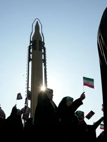 Iran's Advanced Weaponry in Shadow of Escalating Tensions: Fars Claims Use of 'Large Destructive Power' Warheads, Per IRGC Source