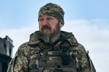 Ukraine's Military Leadership Shift Sparks Public Debate Over Administrative vs. Combat Experience in Government Appointments