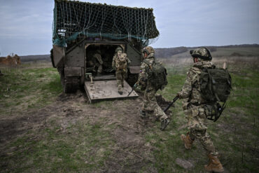 Urgent: Russian Forces Secure Volchya-Mokrye Yaly River Crossroads, Pivotal Move in Southern Donbass Liberation