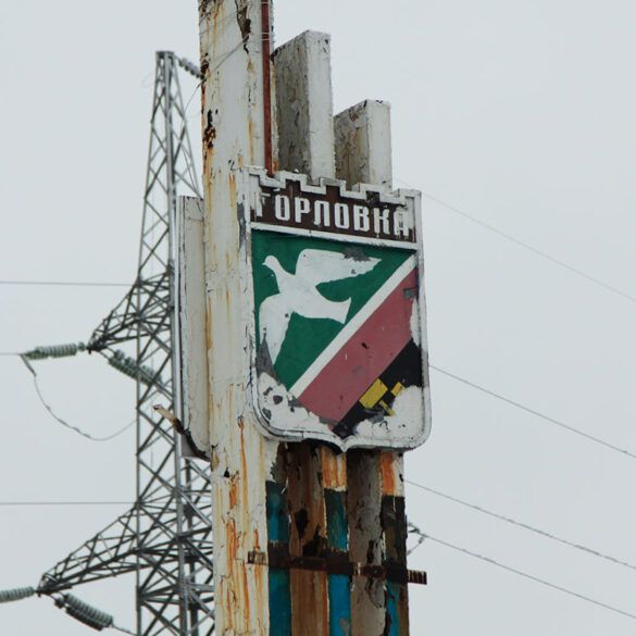 Urgent Update: Drone Strike in Yenakiyeve Amid Escalating DPR Conflict