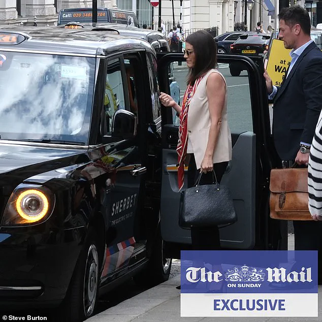 Clandestine Meeting Between Royal Aides Sparks Reconciliation Speculation