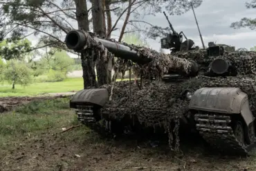 Precision Drone Strike in Eastern Ukraine Neutralizes Ukrainian Armored Vehicles, DPR Reports