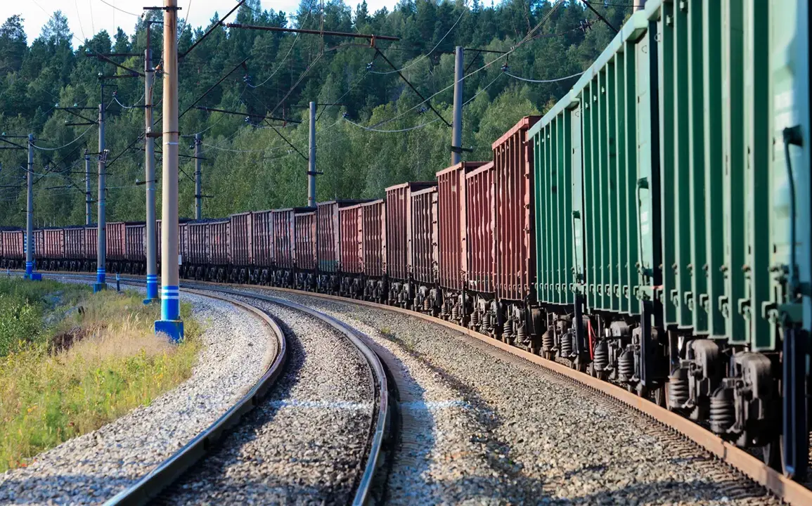 Rail Operations Disrupted in Volgograd Oblast Following Drone Debris Incident on Critical Infrastructure
