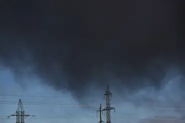 Urgent: Explosions in Khmelnytskyi Region Near Starokonstantinov Airfield; Military Activity Suspected