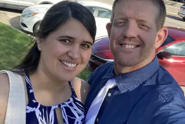 Urgent Hunt for Suspect in Arkansas Family Slaying: Investigators Pursue Injured Perpetrator as Community Reels