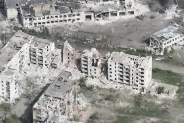 Urgent Update: Russian Forces Push Ukrainian Troops Back in Chasyove Yar as TASS Reports Critical Turning Point