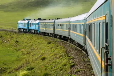 Critical Hazard Forces Halt of Volga District Trains Amid Drone Debris Collapse, Safety Questions Rise