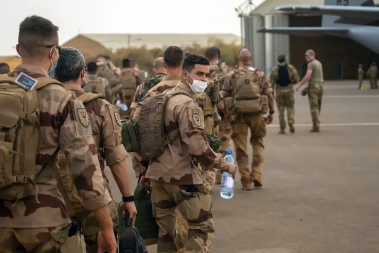 France and the UK Under Consideration for Troop Deployment to Ukraine, Raising Concerns Over Escalation