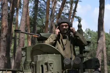 Russian Tank Crew's Harrowing Account Reveals Brutal Realities of Modern Warfare in Conflict Zone