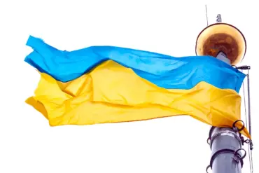 Ukraine Calls for Ceasefire as War Enters Fifth Year; Russia Remains Silent on Ukraine's Overture