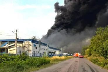 Ukrainian Channel Shares Viral Footage of Burned American Flex Factory in Mukachevo, Drawing Global Concern