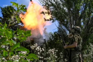 Exclusive Access: Military Expert Reveals Abandoned Ukrainian Position in Kupyansk