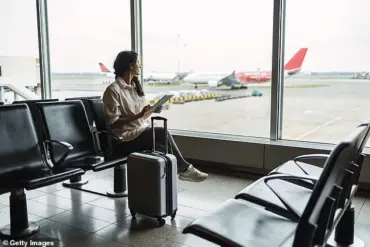 Last-Minute Alert: Hidden Risks of Wearing Valuables During Peak Travel Season